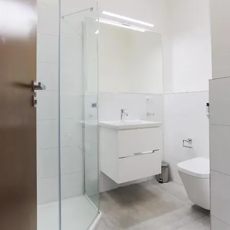 - Rubin Ii 公寓 斯维诺乌伊希切