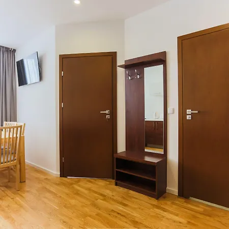 - Rubin Ii 公寓 斯维诺乌伊希切